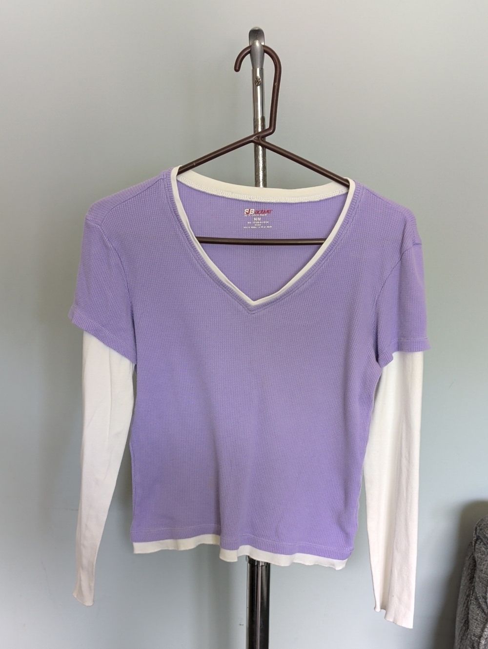 Sjb Active Lavender Layered V‑Neck Long Sleeve Top with White Sleeves
